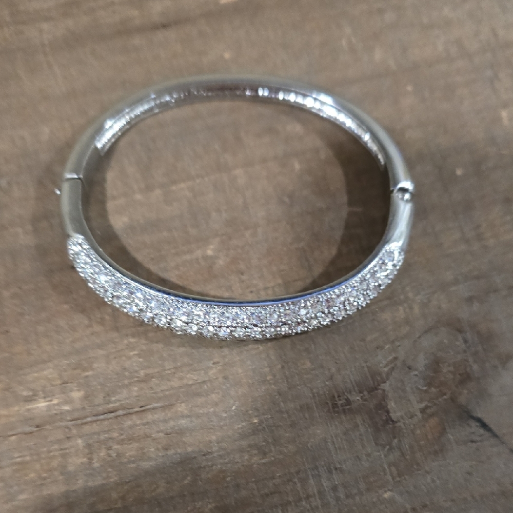 Elegant Silver Bangle Bracelet